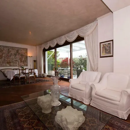 Apartment In Signori *